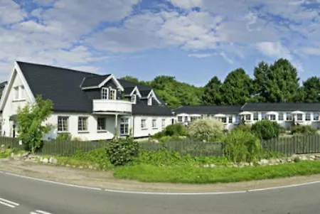Inn Fjordkroen 4*