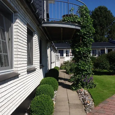 Inn Fjordkroen
