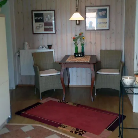 Inn Fjordkroen