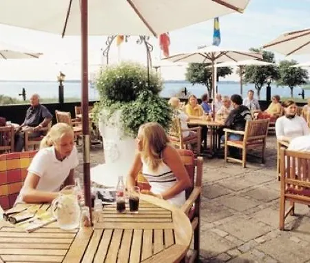 Inn Fjordkroen 4*